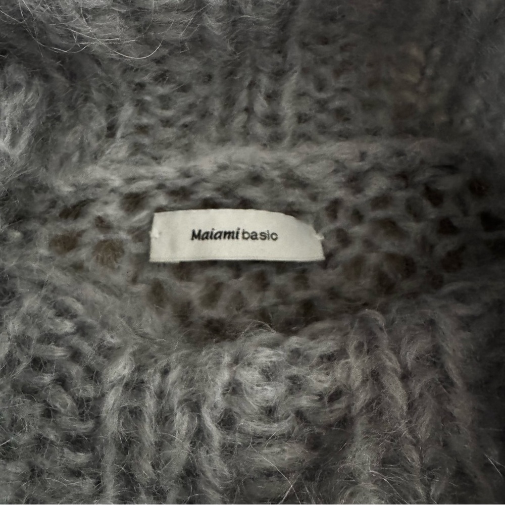 Maiami Basic Gray Turtleneck Sweater - Picture 4 of 6